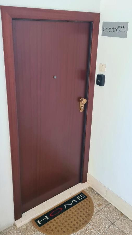 Apartment Sara Poljud Сплит Экстерьер фото